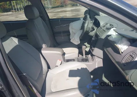 2005 Chevrolet Malibu Maxx Lt z USA, uszkodzony, nr VIN 1G1ZU64885F237248